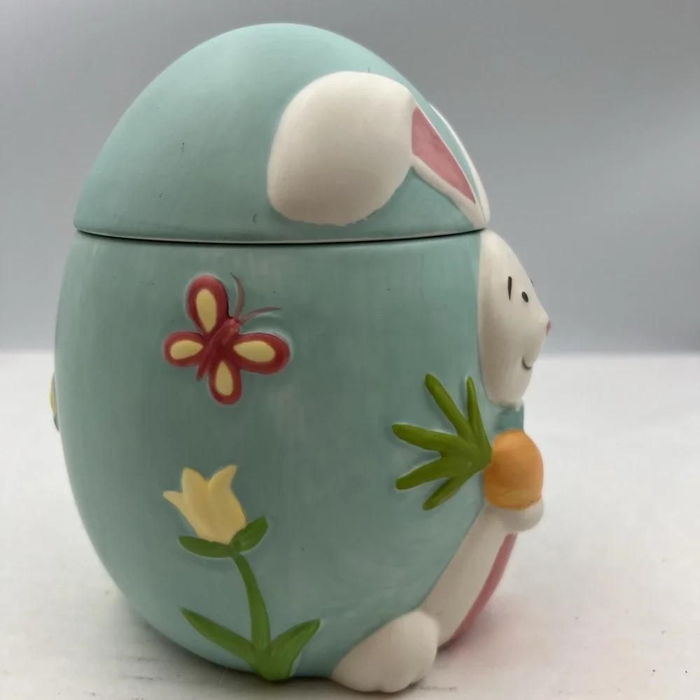2010 Jelly Bean Candy Ceramic Blue Egg Carrot‎ Bunny Jar w Lid Easter